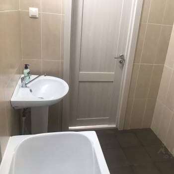 Сдается 2-х комнатная квартира, 63 м²
