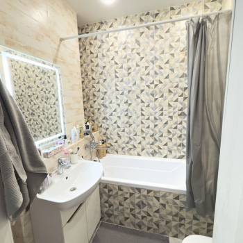 Продается 1-комнатная квартира, 40,4 м²