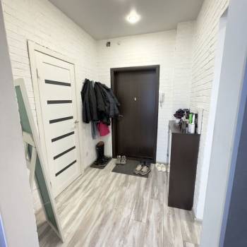Продается 1-комнатная квартира, 40,4 м²