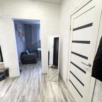 Продается 1-комнатная квартира, 40,4 м²