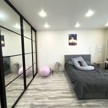 Продается 1-комнатная квартира, 40,4 м²