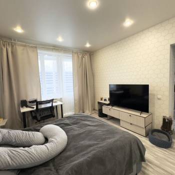 Продается 1-комнатная квартира, 40,4 м²