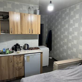 Продается 1-комнатная квартира, 16,4 м²