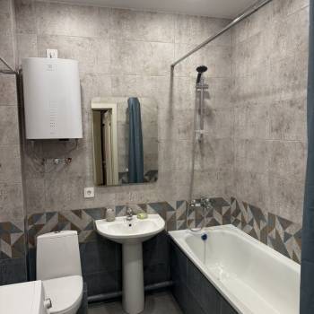 Продается 1-комнатная квартира, 46 м²