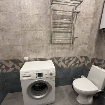 Продается 1-комнатная квартира, 46 м²