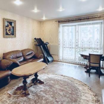 Продается Многокомнатная квартира, 110 м²