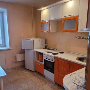 Сдается 1-комнатная квартира, 37 м²
