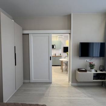Продается 1-комнатная квартира, 32 м²