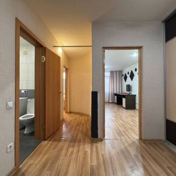 Сдается 1-комнатная квартира, 42 м²