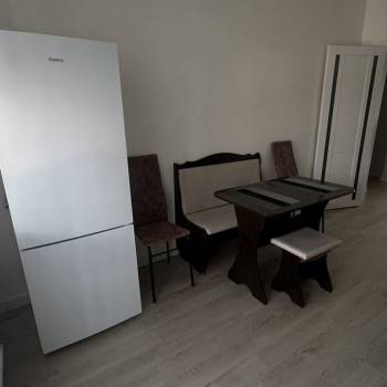 Сдается 2-х комнатная квартира, 58 м²