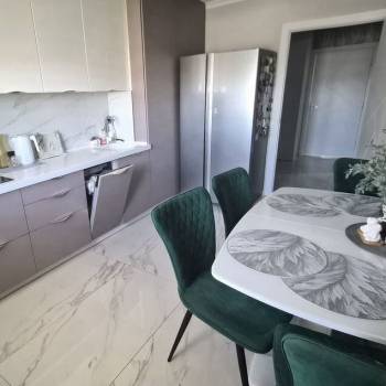 Продается Многокомнатная квартира, 101,4 м²