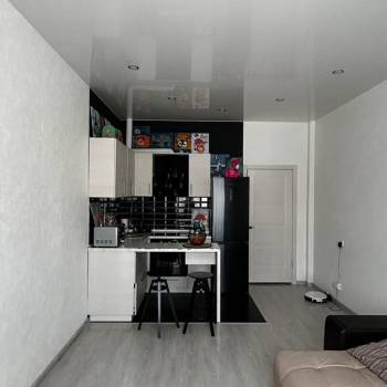 Продается 1-комнатная квартира, 43,3 м²