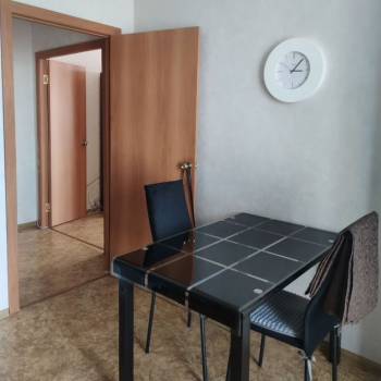 Продается 1-комнатная квартира, 40 м²
