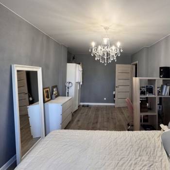 Продается 1-комнатная квартира, 40,6 м²