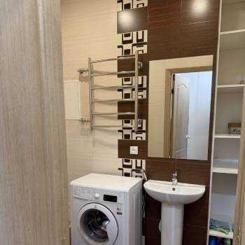 Продается 1-комнатная квартира, 40 м²
