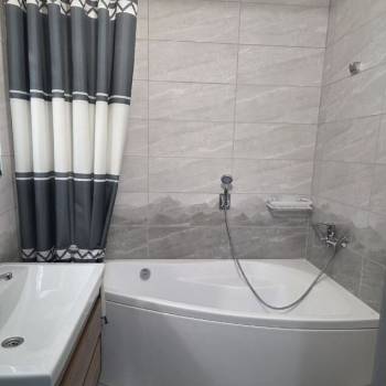Продается 1-комнатная квартира, 40 м²