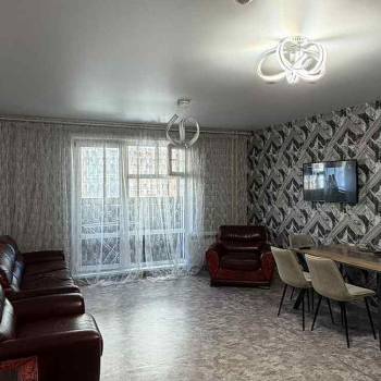 Сдается 2-х комнатная квартира, 79,8 м²