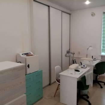 Продается Многокомнатная квартира, 100 м²