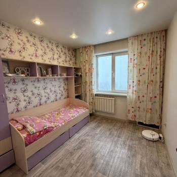 Продается Многокомнатная квартира, 84 м²