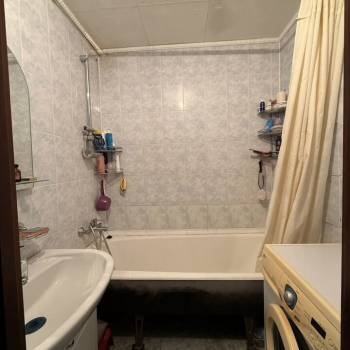 Продается Многокомнатная квартира, 84 м²