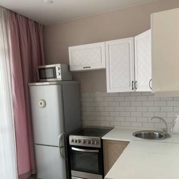 Сдается 1-комнатная квартира, 39 м²