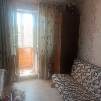 Продается Многокомнатная квартира, 80 м²