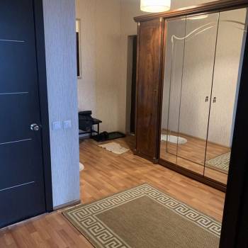 Сдается 1-комнатная квартира, 51 м²