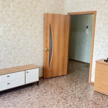 Продается 1-комнатная квартира, 37,5 м²