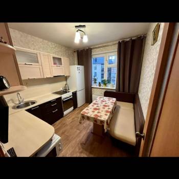 Сдается 1-комнатная квартира, 41 м²