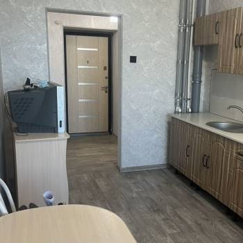 Сдается 1-комнатная квартира, 46 м²