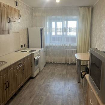 Сдается 1-комнатная квартира, 46 м²