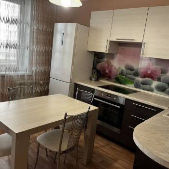 Продается 1-комнатная квартира, 44,4 м²