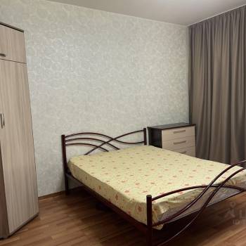 Сдается 1-комнатная квартира, 40 м²