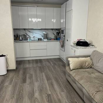 Продается Многокомнатная квартира, 107,4 м²