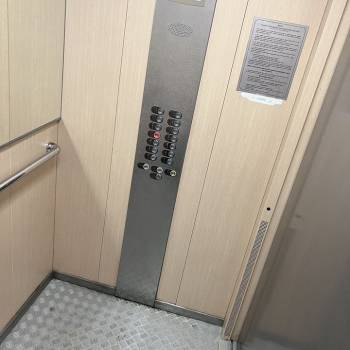 Продается Многокомнатная квартира, 107,4 м²