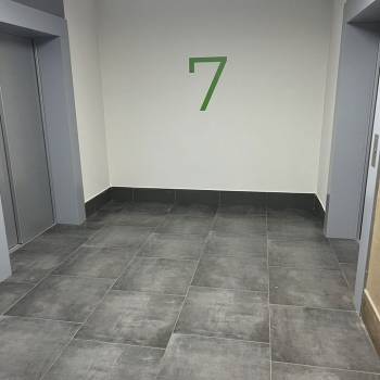 Продается Многокомнатная квартира, 107,4 м²