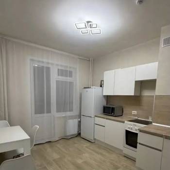 Сдается 1-комнатная квартира, 36 м²