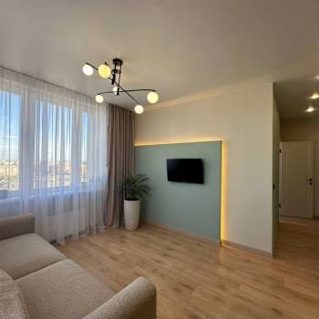 Продается Многокомнатная квартира, 72,2 м²