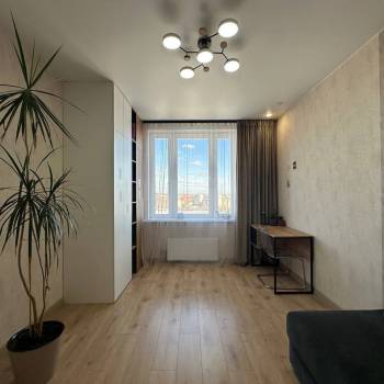 Продается Многокомнатная квартира, 72,2 м²
