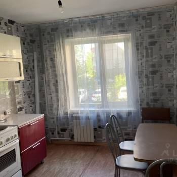 Сдается 1-комнатная квартира, 40 м²