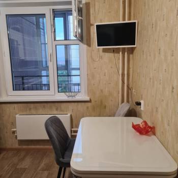 Сдается 1-комнатная квартира, 40 м²