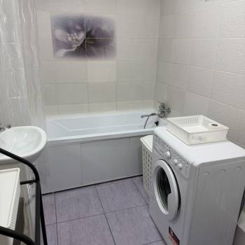 Сдается 1-комнатная квартира, 41 м²