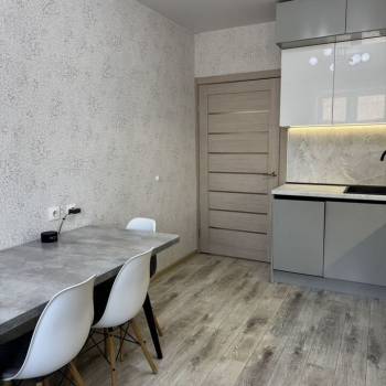 Продается 2-х комнатная квартира, 60 м²
