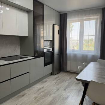 Продается 2-х комнатная квартира, 60 м²