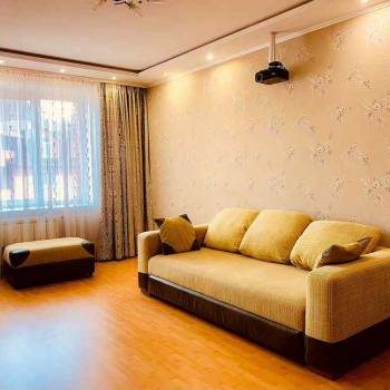 Сдается 2-х комнатная квартира, 72 м²