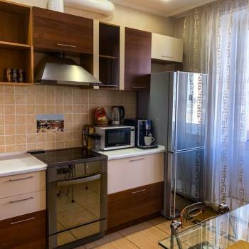 Сдается 2-х комнатная квартира, 72 м²