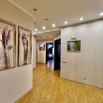 Сдается 2-х комнатная квартира, 72 м²