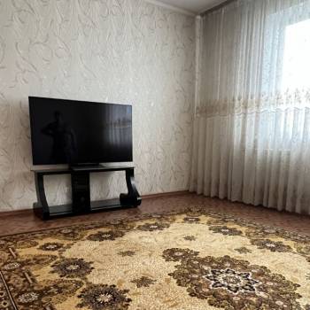 Сдается Многокомнатная квартира, 85 м²