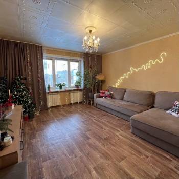 Продается Многокомнатная квартира, 101 м²