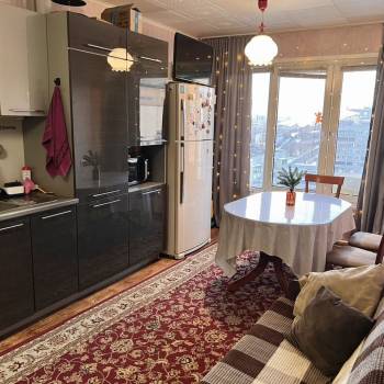 Продается Многокомнатная квартира, 101 м²
